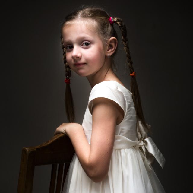 Uchovejte si emotivní a neopakovatelné okamžiky vašich dětí. Upřednostňujeme fotografie uvolněné, kde jsou děti samy sebou. Vraťte dětem jejich dospívání na nestárnoucích fotografiích. Zaznamenejte jejich proměny.